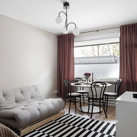 Trendy Nordic Studio By Tram Stop Helsinki Exterior foto