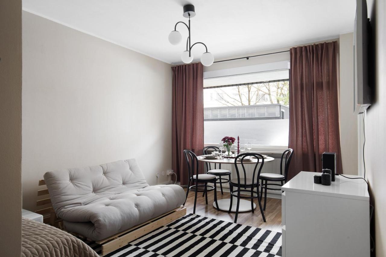 Trendy Nordic Studio By Tram Stop Helsinki Exterior foto
